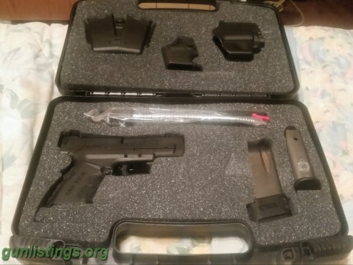 Pistols Springfield XD MOD.2 .45 Subcompact