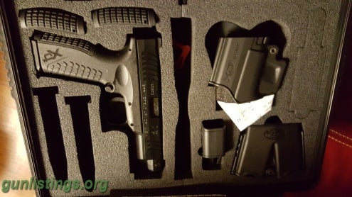 Pistols Springfield XDM 40 Cal