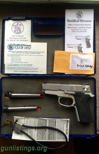 Pistols S&W 908S 9mm