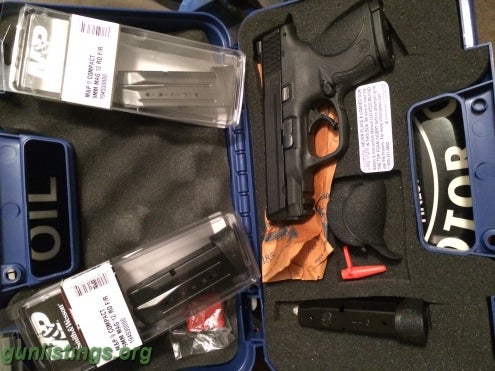 Pistols S&W 9mm M&P Compact W/extras