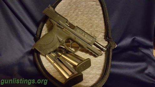 Pistols S&W MP 22 Compact