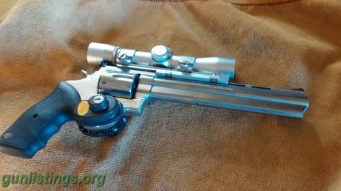Pistols Taurus 44 Mag W/scope