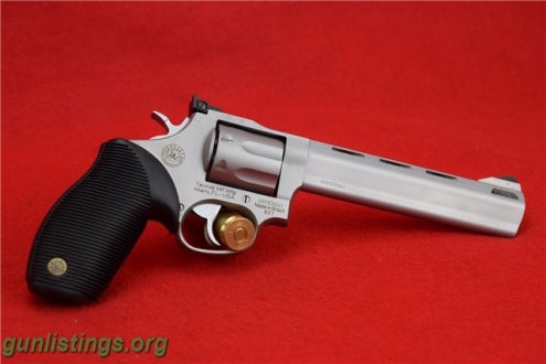 Pistols Taurus Tracker M627 .357 Stainless 6 1/2