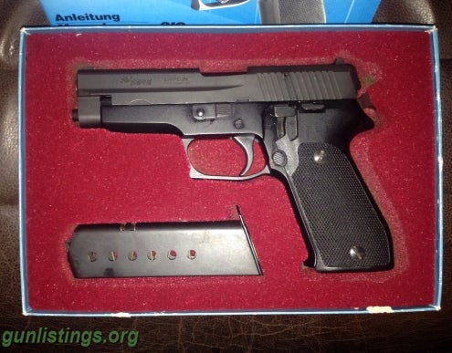 Pistols WEST GERMANY SIG SAUER P220 IN BOX !