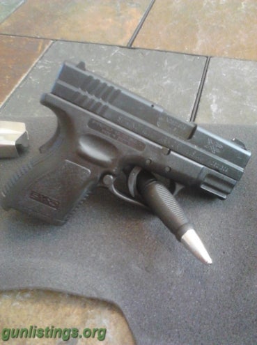 Pistols XD-40 Subcompact