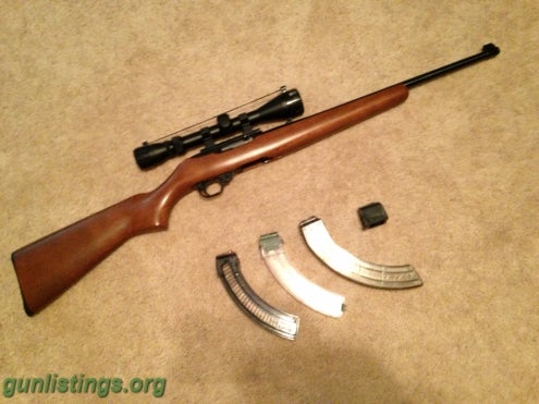 Rifles Ruger 10/22 Deluxe