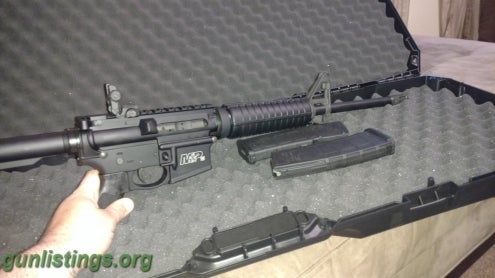 Rifles Smith And Wesson MP 15
