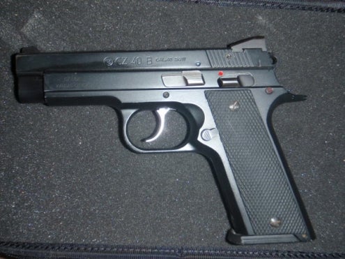 Pistols CZ - 40B
