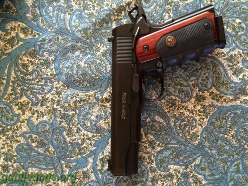 Pistols 1911 .45 ACP Para Expert