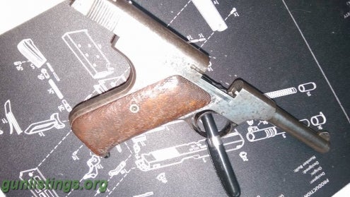 Pistols 1940 Colt Woodsman