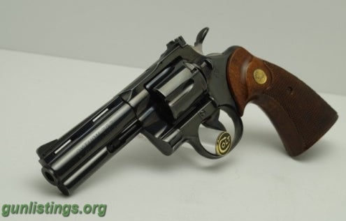 Pistols 1967 Colt Python 4'' Blue 97% With Original Box