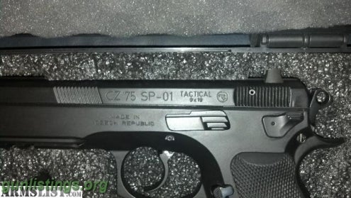 Pistols CZ 75 SP-01 Tactical 9mm - 6 Magazines And Ammo