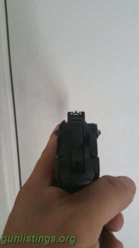 Pistols Beretta 92 Fs