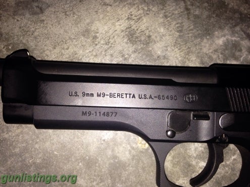 Pistols Beretta 92FS M9