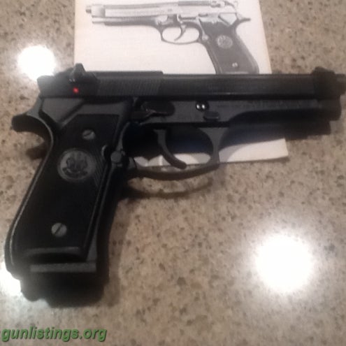 Pistols Beretta FS 92 Mint Condition, As New