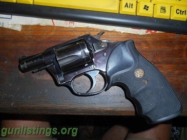 Pistols Charter Arms Undercover 38.spl Snubnose