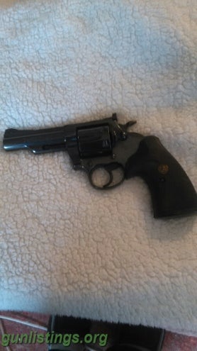 Pistols Colt Trooper MK III
