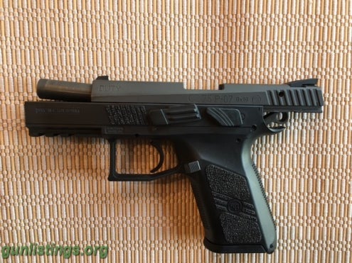 Pistols CZ 75 P-07 Duty 9mm