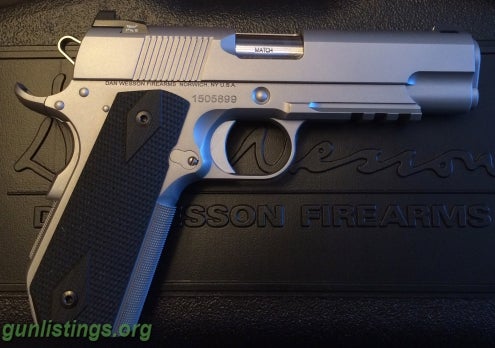 Pistols FS/FT LNIB Custom Dan Wesson 10mm V-Bob