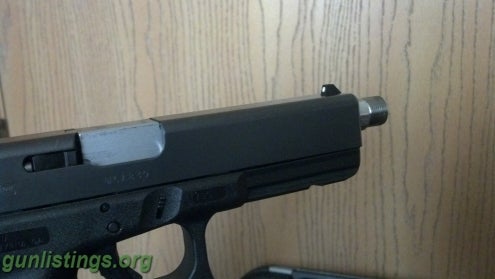 Pistols Glock 17 Gen 4 Threaded Barrel And 3 Mags