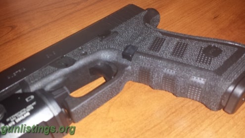 Pistols Glock 17 Gen 4 W/ Streamlight TLR-1s