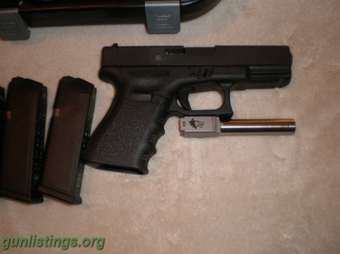 Pistols Glock 23 With Extra