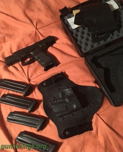 Pistols HK P30s 9mm W/ Extra Mags And Holsters