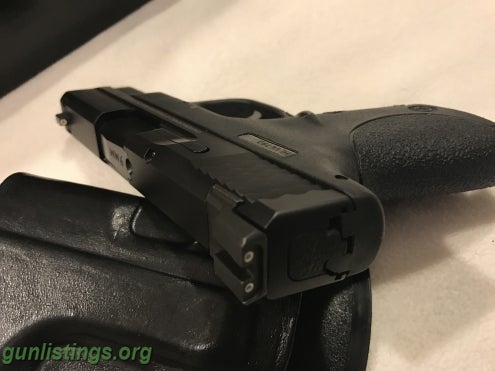 Pistols Like New 9mm M&P Shield-Night Sights-Extras