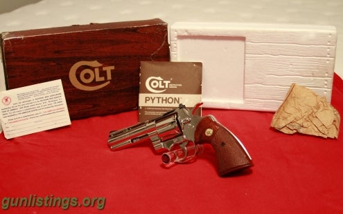 Pistols LNIB Colt Python 4