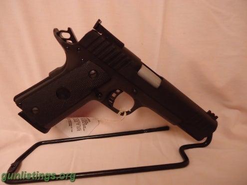 Pistols M1911-A1 FS .45ACP FULL SIZE