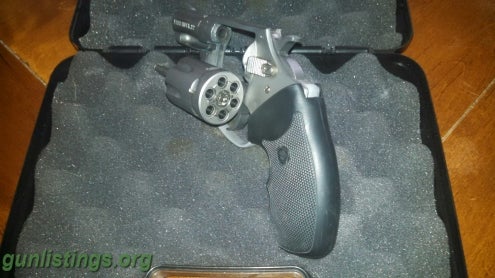 Pistols Pathfinder 22lr LNIB. Charter Arms 2