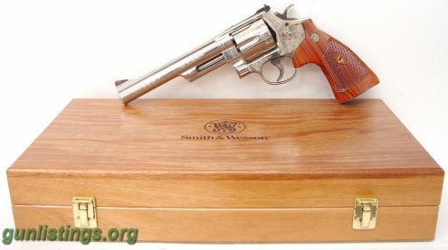 Pistols Rare S&W .44 Magnum Nickel With S&W Factory Engraving
