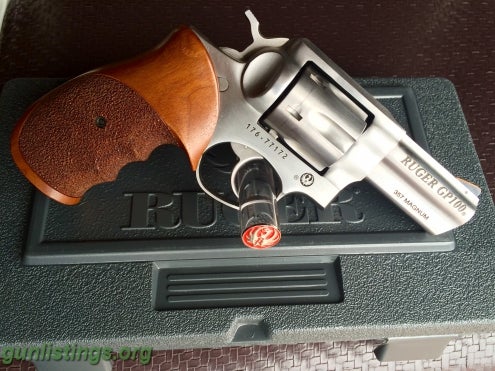 Pistols Ruger GP100 357 Magnum W/Karl Nill Grips BOX