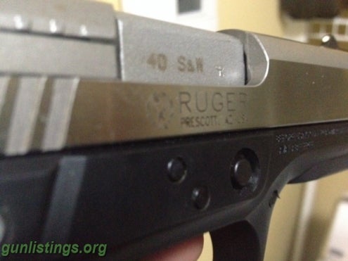 Pistols Ruger SR40 15-round Mag-NEVER FIRED!