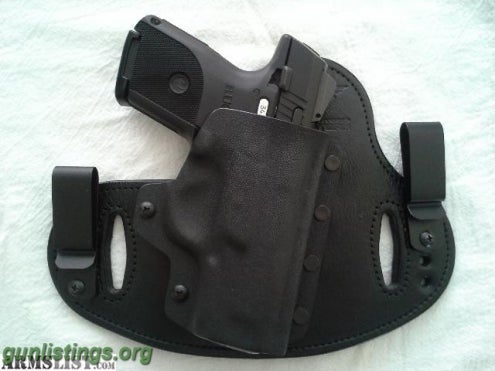 Pistols Ruger SR40 Compact  W/Holster