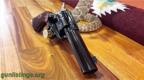 Pistols Ruger Vaquero 38 357 LNIB Altamont Rosewood Grips