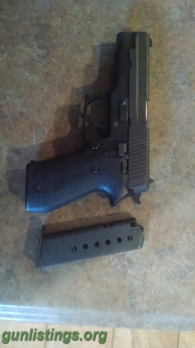 Pistols Sig Sauer .45 P220
