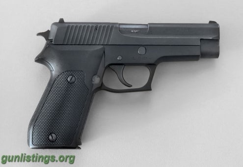 Pistols SIG SAUER P220 .45 ACP PISTOL