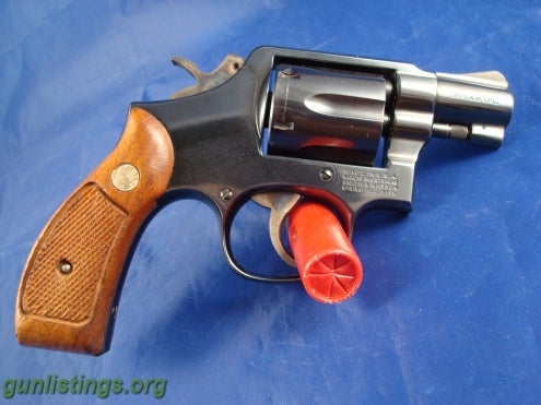 Pistols Smith & Wesson 2