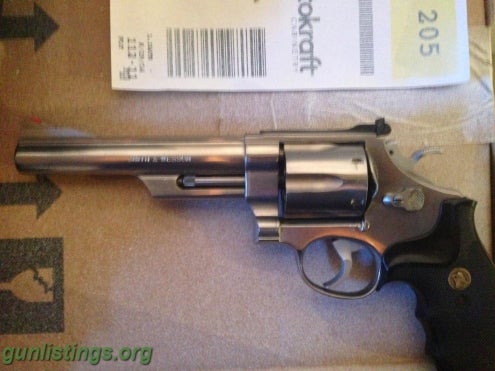 Pistols Smith & Wesson 629