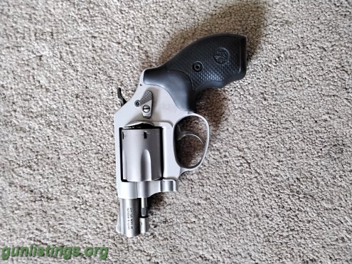 Pistols Smith & Wesson 637