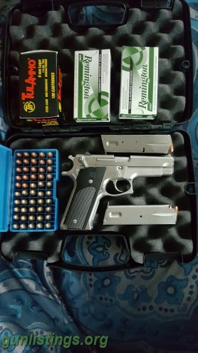 Pistols SMITH & WESSON 659 9 MM