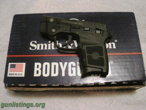 Pistols Smith & Wesson Bodyguard