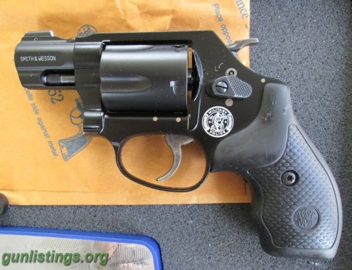 Pistols Smith & Wesson M&P 360 .357