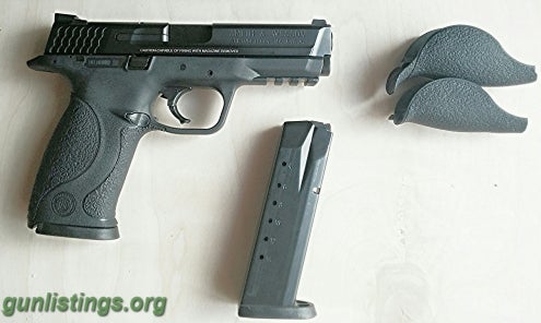 Pistols Smith & Wesson M&P 40