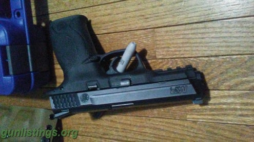 Pistols Smith & Wesson M&P 9