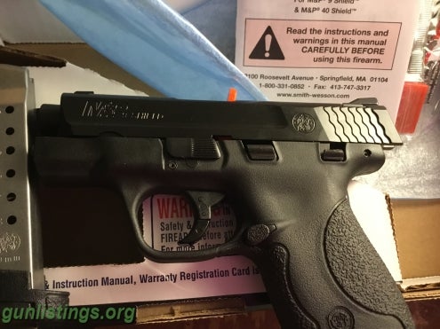 Pistols Smith & Wesson M&P 9 Shield 9mm 2-Mags NIB