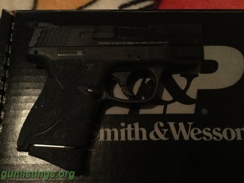 Pistols Smith & Wesson Shield 9mm