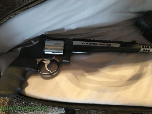 Pistols Smith And Wesson 629 Hunter 44 Magnum Pc