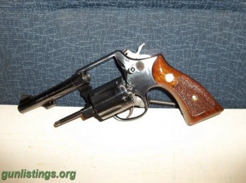 Pistols Smith And Wesson Model 10